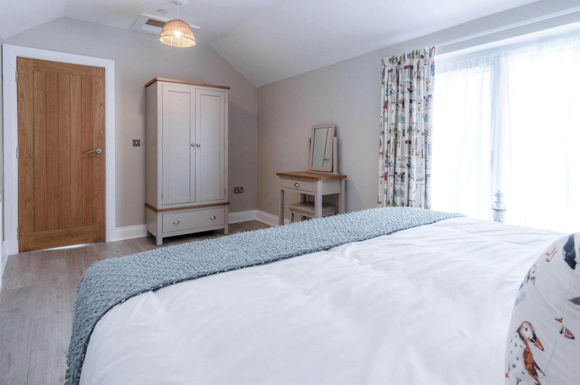 Harbour View - 2 Bedroom Apartment - Milford Haven Εξωτερικό φωτογραφία