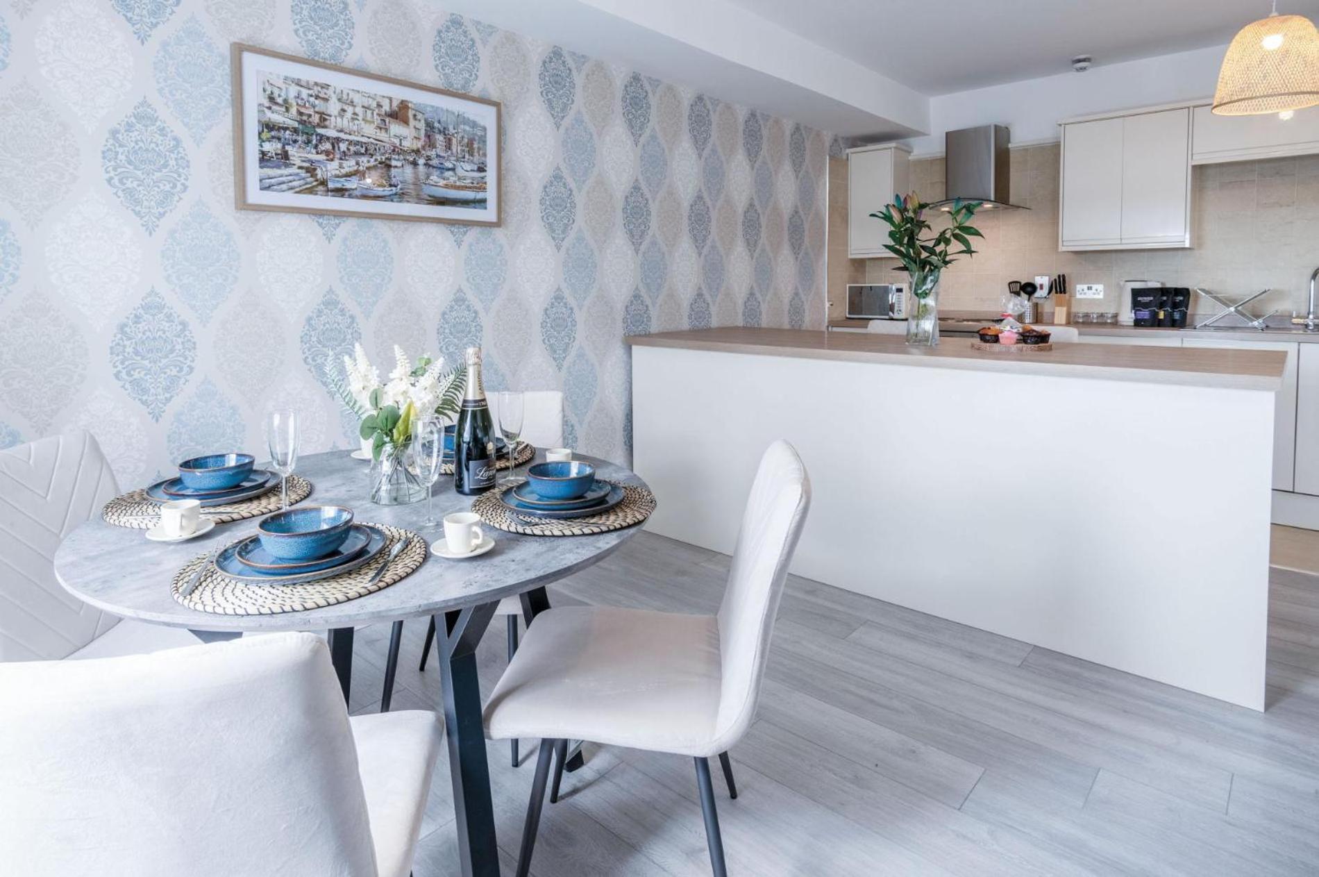 Harbour View - 2 Bedroom Apartment - Milford Haven Εξωτερικό φωτογραφία