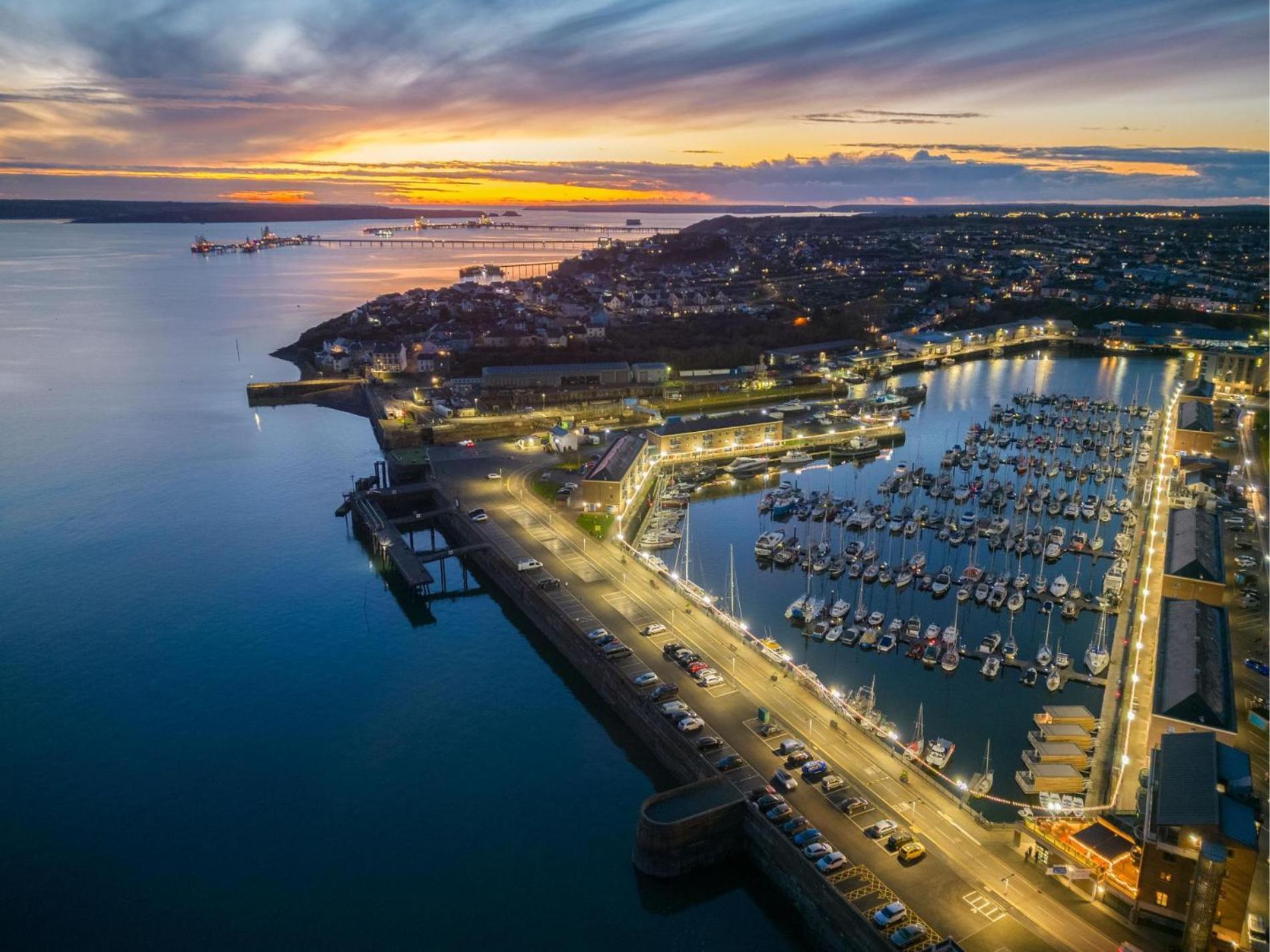 Harbour View - 2 Bedroom Apartment - Milford Haven Εξωτερικό φωτογραφία
